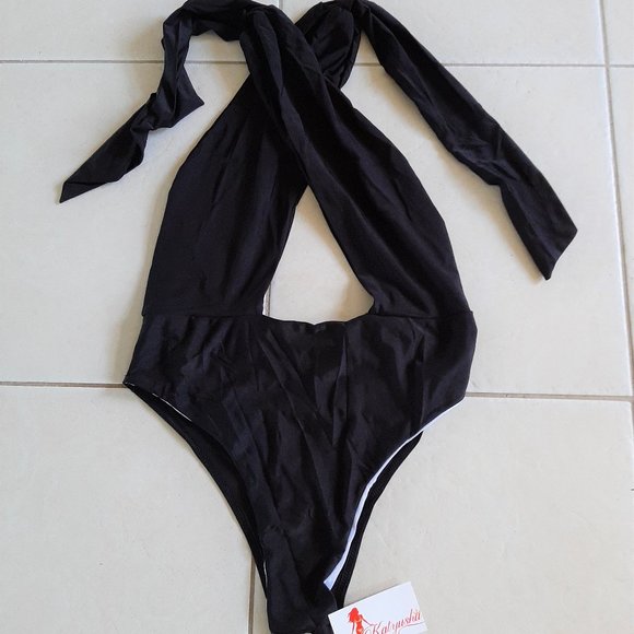 New Beautiful Elegant Monokini. - Picture 9 of 13